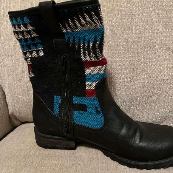 Skechers Womens Mid Calf Multicolor Size 7. - Picture 5 of 6